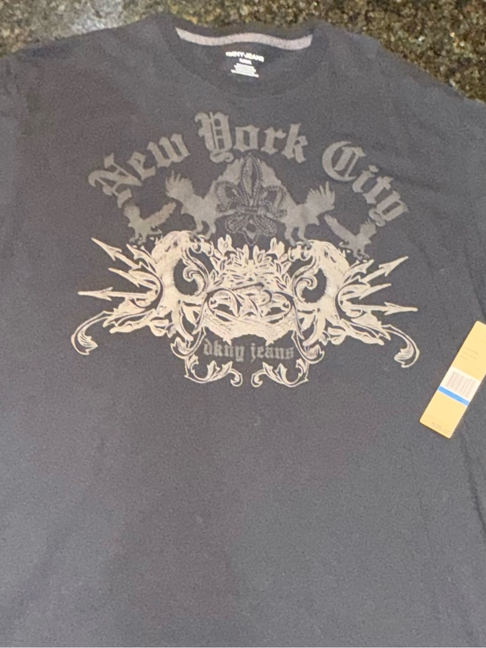 Dkny Black Short Sleeve Tee with Gray New York City Graphic